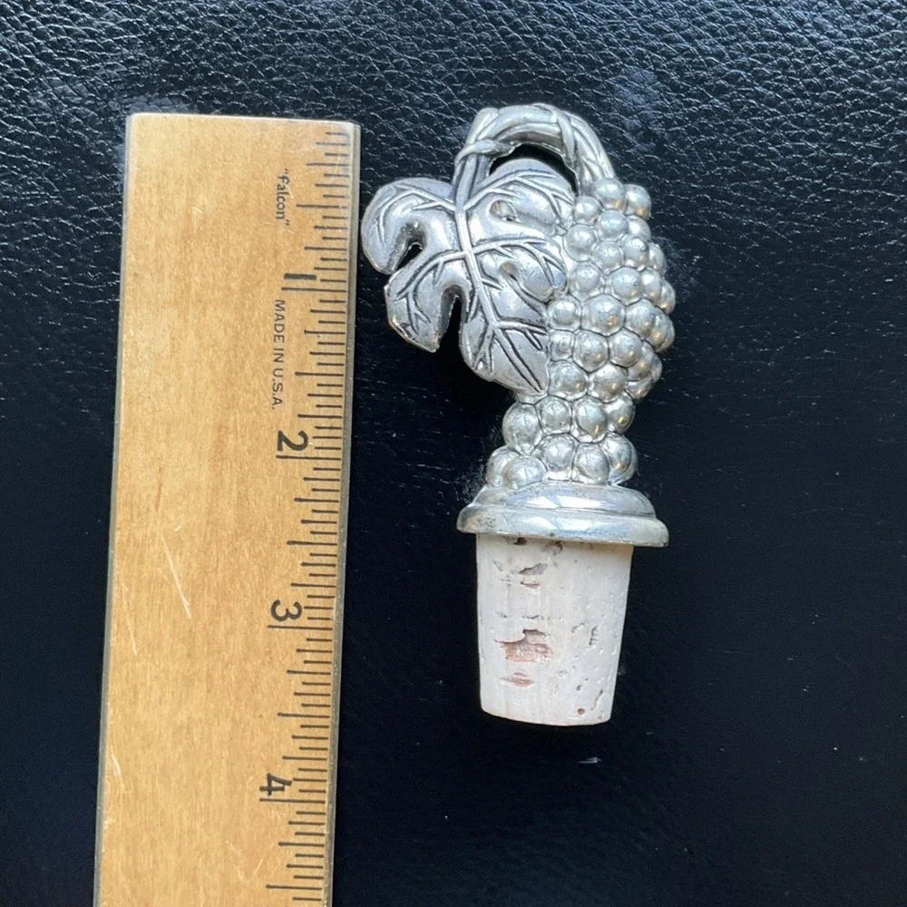 Vintage‎ Cork Bottle Stopper topper Ornate Grape Leaf beautiful MCM HTF Pewter
